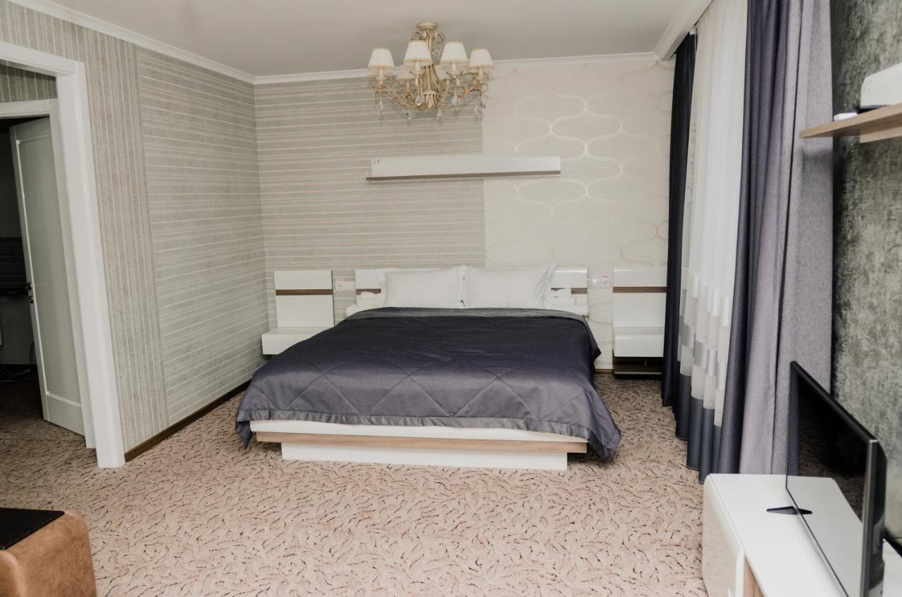 Hotel Port Royal Tulchyn Zewnętrze zdjęcie