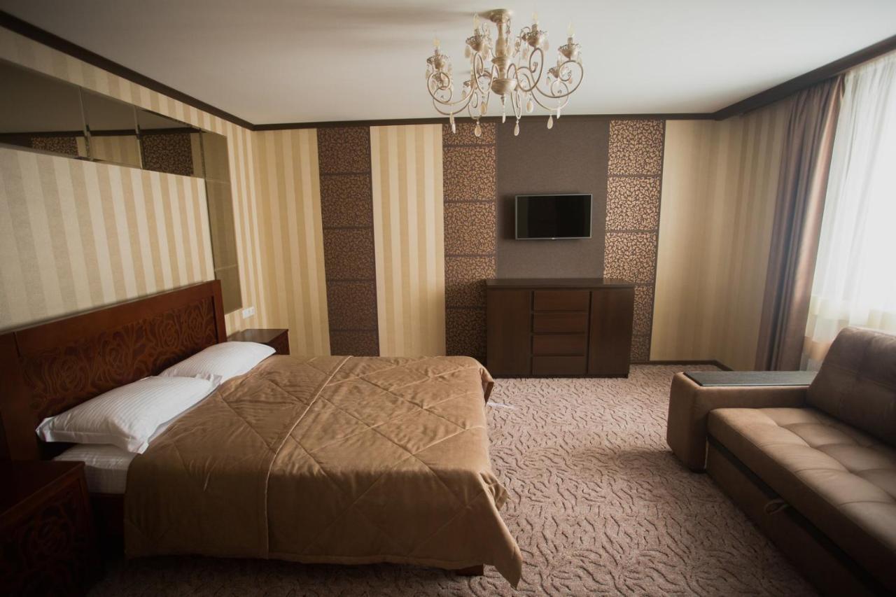 Hotel Port Royal Tulchyn Zewnętrze zdjęcie