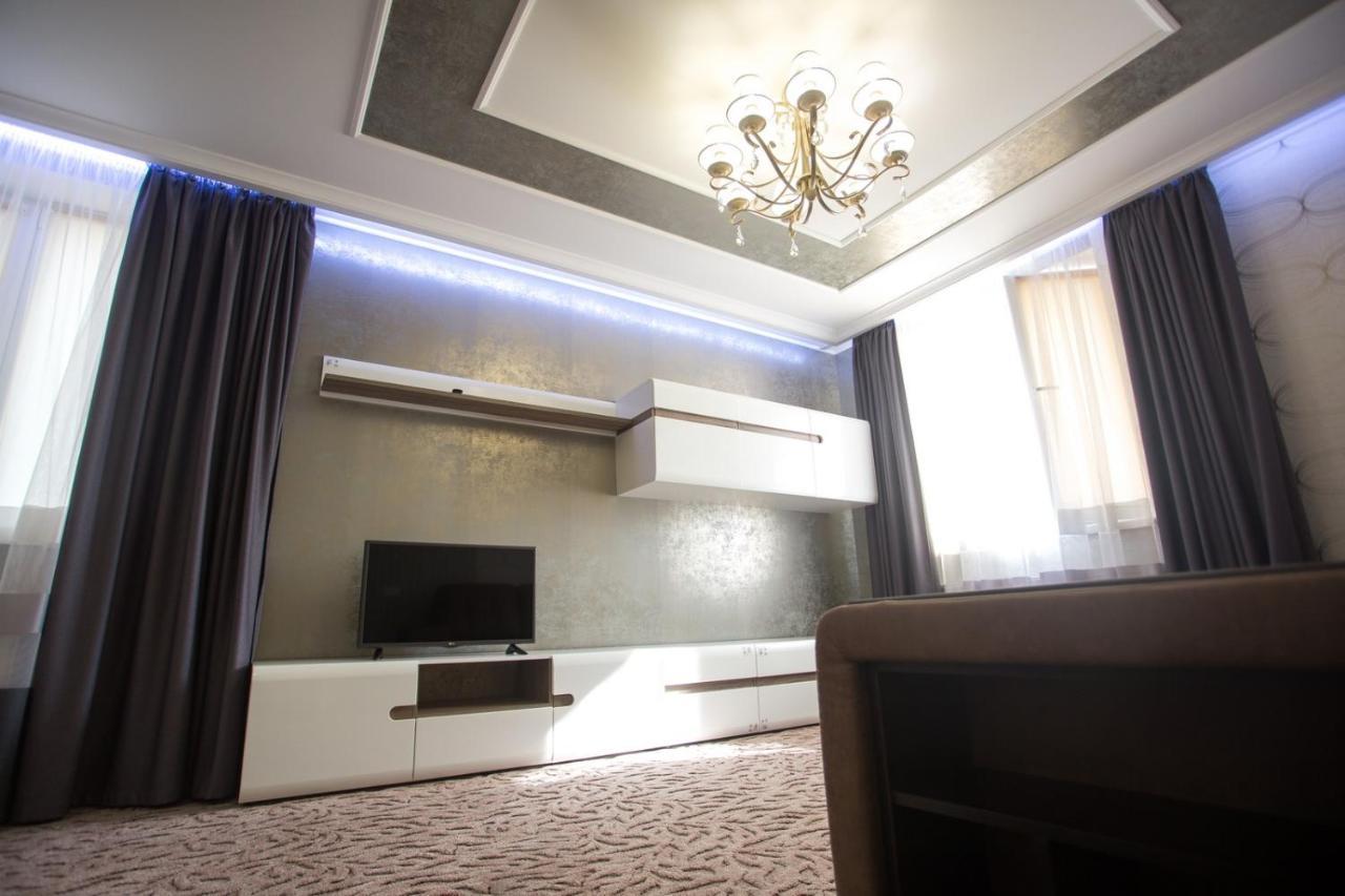 Hotel Port Royal Tulchyn Zewnętrze zdjęcie