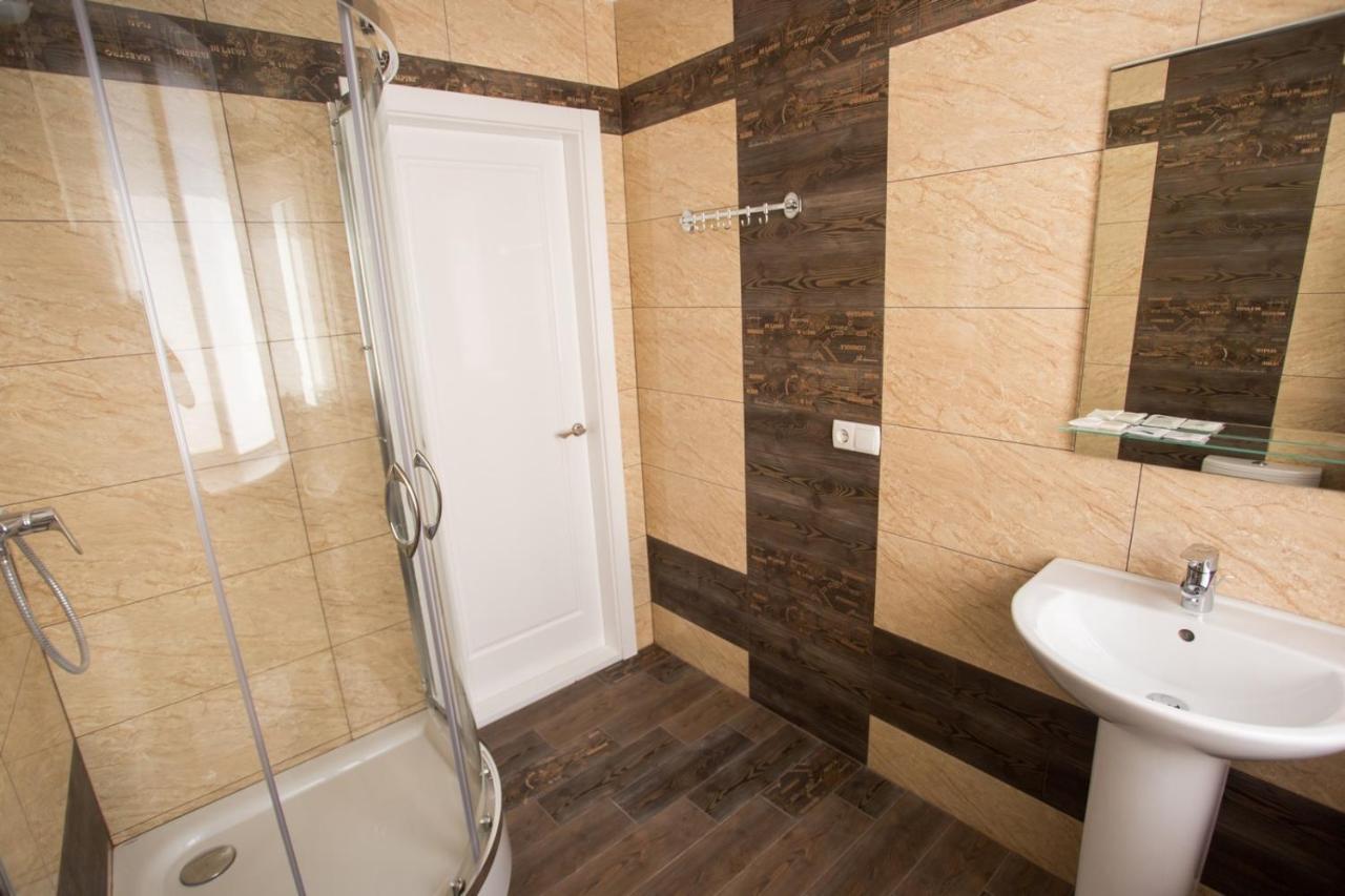 Hotel Port Royal Tulchyn Zewnętrze zdjęcie